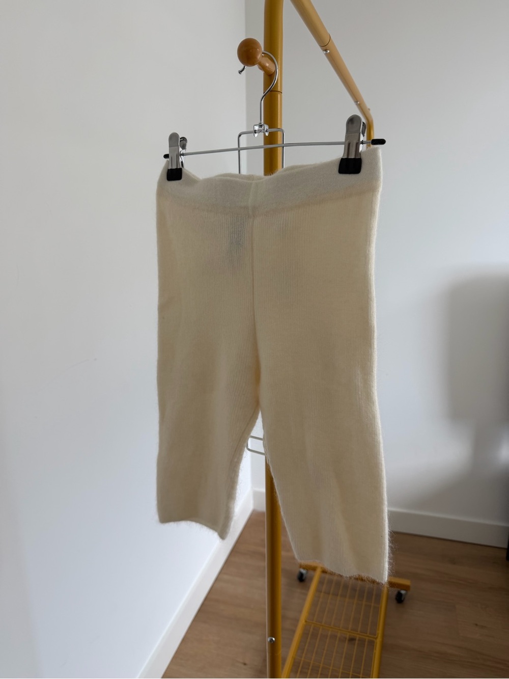 Jacquemus Cream Knit Leggings